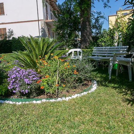 Appartamento Casa Vacanze Enjoy Asyż Zewnętrze zdjęcie